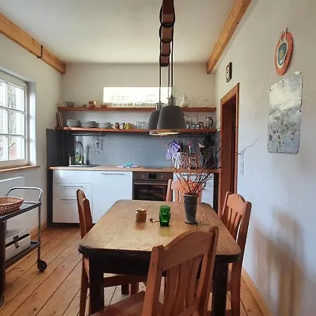 公寓 Vera, Naehe Binz In Traumhafter Alleinlage, 4-8 P. *