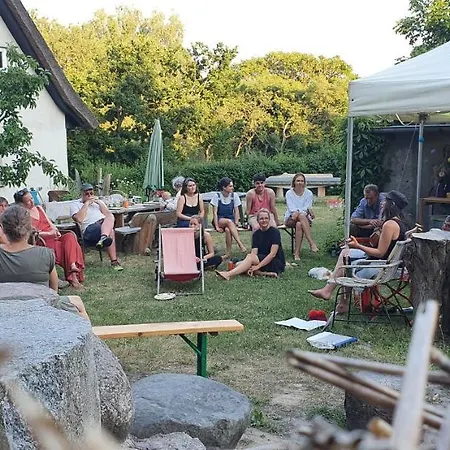 Vera, Nähe Binz In Traumhafter Alleinlage, 4-8 P. * Zirkow