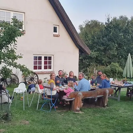 公寓 Vera, Naehe Binz In Traumhafter Alleinlage, 4-8 P. Zirkow