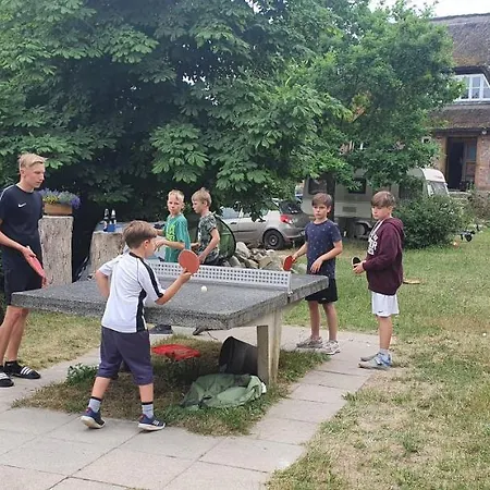 Vera, Naehe Binz In Traumhafter Alleinlage, 4-8 P.